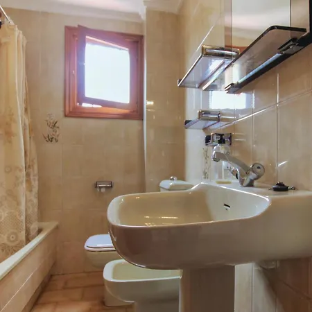 Ferienhaus Cozy In With House Sea View